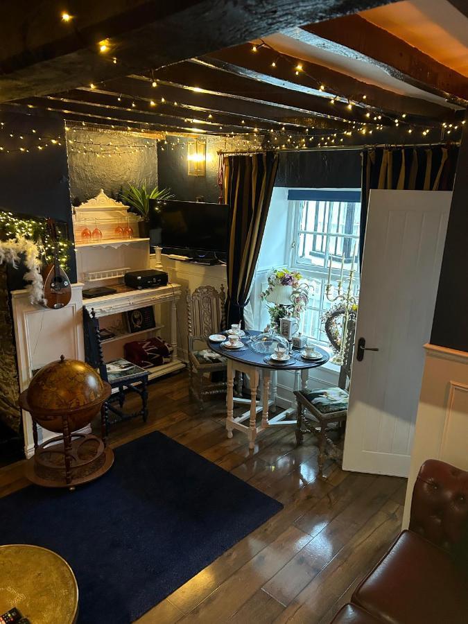 8 Opera Suites, Llangollen Exterior photo